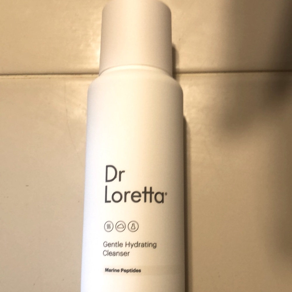 Dr Loretta Gentle Hydrating Cleanser